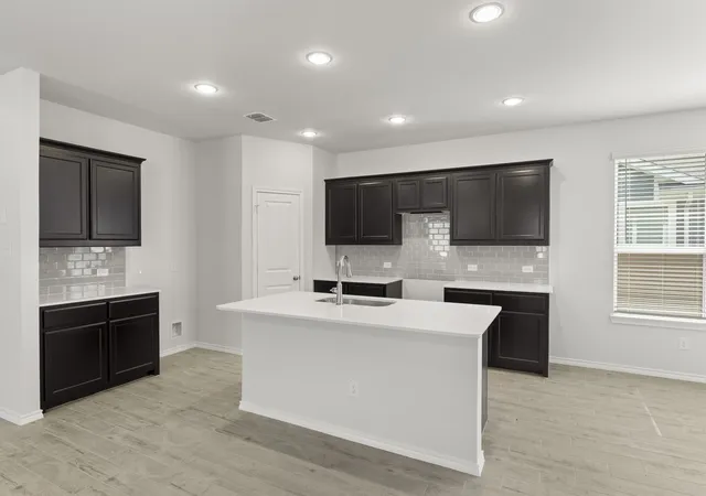 Photo 3 of Single family home for sale at 3107 Providence Pl, Crandall, TX 75114 | MLS# 21328349 | Listing updated on 2026-10-01