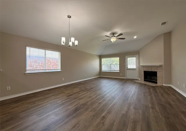 Photo 3 of Single family home for sale at 103 Santa Fe Trl, Justin, TX 76247 | MLS# 21327100 | Listing updated on 2026-09-14