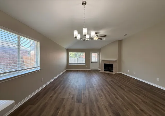 Photo 3 of Single family home for sale at 103 Santa Fe Trl, Justin, TX 76247 | MLS# 21327100 | Listing updated on 2026-09-14