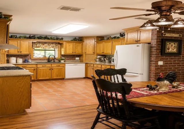 Photo 4 of House for sale at 25300 State Hwy 279, Cross Plains, TX 76443 | MLS# 21327493 | Listing updated on 2026-09-09