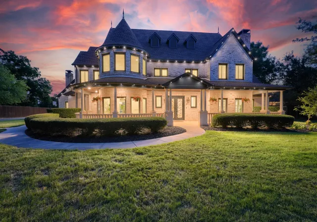 Photo 1 of Mansion for sale at 276 Pine Dr, Southlake, TX 76092 | MLS# 21327403 | Listing updated on 2026-09-13