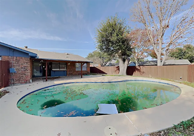 Photo 3 of Single family home for sale at 3522 Whitney Dr, Carrollton, TX 75007 | MLS# 21327927 | Listing updated on 2026-09-14