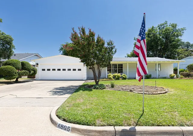 Single family home for sale at 4805 Hildring Dr E, Fort Worth, TX 76109 | MLS# 21327859