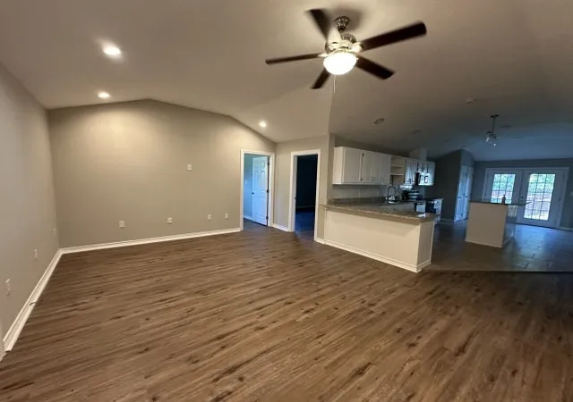 Photo 4 of Single family home for sale at 1114 14Th St, Mineral Wells, TX 76067 | MLS# 21328572 | Listing updated on 2026-09-09