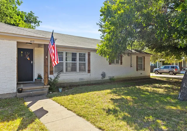 Photo 2 of Single family home for sale at 413 S Tyler St, Mc Gregor, TX 76657 | MLS# 21328271 | Listing updated on 2026-07-29