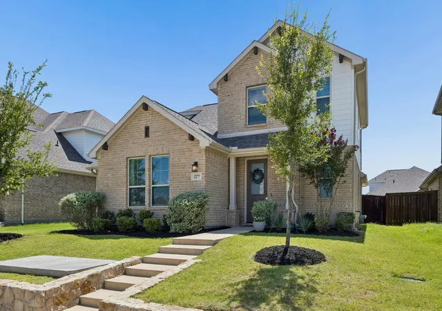 Photo 2 of Single family home for sale at 2277 Glacier Dr, Waxahachie, TX 75165 | MLS# 21326412 | Listing updated on 2026-09-19