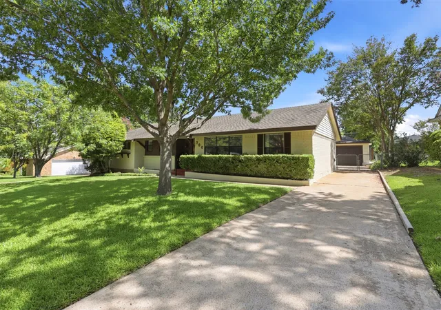 Photo 2 of Single family home for sale at 706 Peach Tree Ln, Garland, TX 75041 | MLS# 21328672 | Listing updated on 2026-09-12