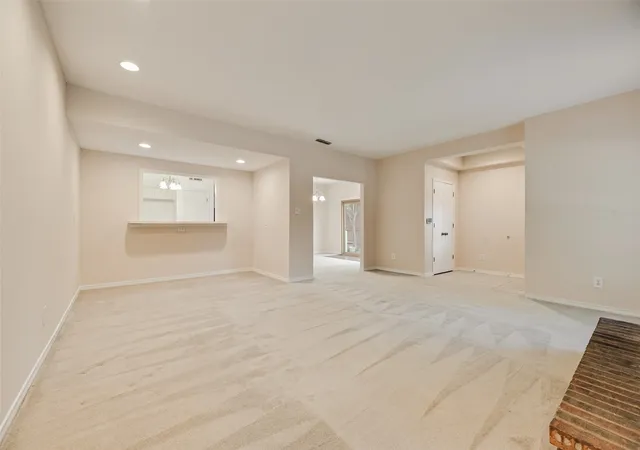 Photo 3 of Sale Pending at 4988 Thunder Rd, Dallas, TX 75244 | MLS# 21328674 | Listing updated on 2026-09-08
