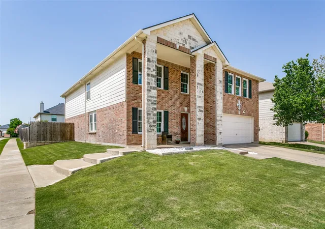 Photo 2 of Single family home for sale at 4548 Martingale View Ln, Fort Worth, TX 76244 | MLS# 21318478 | Listing updated on 2026-08-01