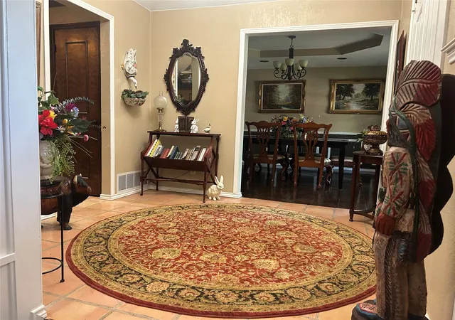 Photo 2 of Single family home for sale at 304 Paloverde Ln, Fort Worth, TX 76112 | MLS# 21328724 | Listing updated on 2026-09-09