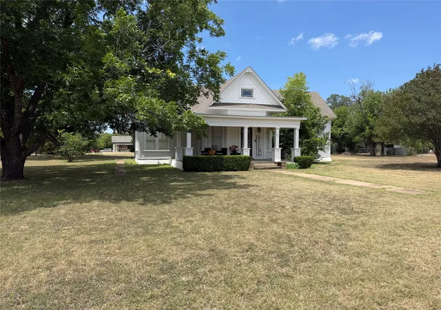 Photo 4 of Sale Pending at 601 N San Jacinto St, Whitney, TX 76692 | MLS# 21328745 | Listing updated on 2026-09-14