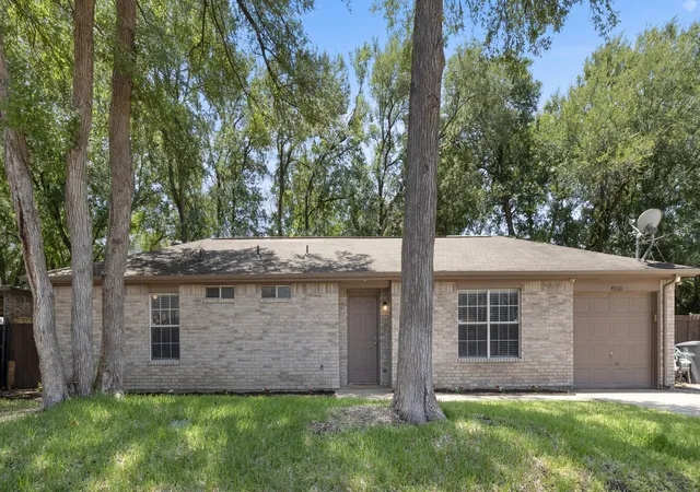 Photo 1 of Single family home for sale at 4650 Mexicana Rd, Dallas, TX 75212 | MLS# 21328809 | Listing updated on 2026-07-31