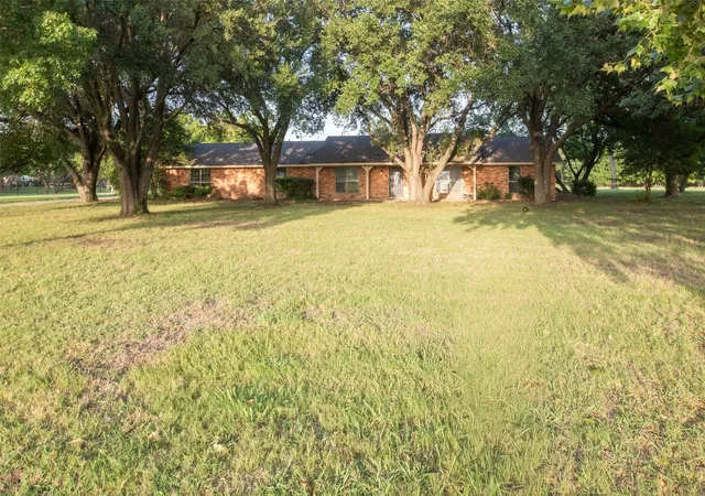Photo 3 of Sale Pending at 1850 Rock Ridge Rd, Allen, TX 75002 | MLS# 21328248 | Listing updated on 2026-09-14