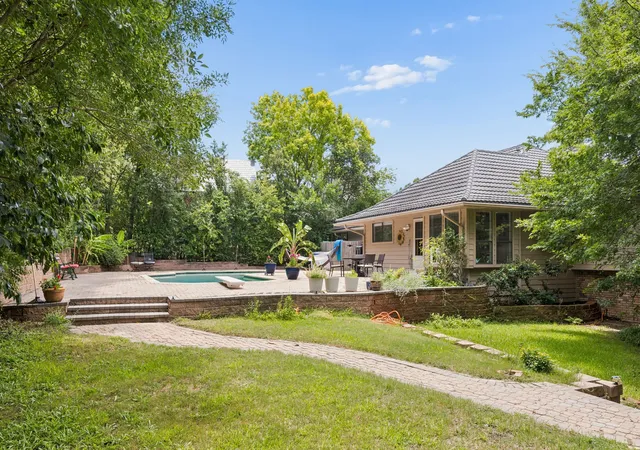 Photo 2 of Single family home for sale at 205 Balboa St, Irving, TX 75062 | MLS# 21328790 | Listing updated on 2026-09-13