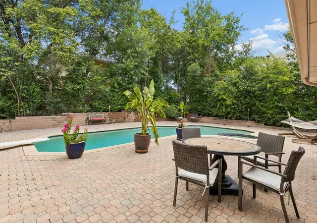 Photo 3 of Single family home for sale at 205 Balboa St, Irving, TX 75062 | MLS# 21328790 | Listing updated on 2026-09-13