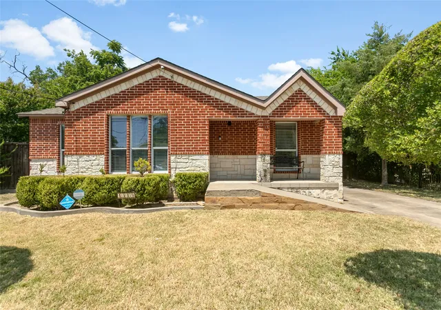 Photo 2 of Single family home for sale at 4319 Glenhaven Blvd, Dallas, TX 75211 | MLS# 21328504 | Listing updated on 2026-09-14
