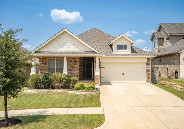 Photo 1 of Single family home for sale at 2304 Mockingbird Ct, Justin, TX 76247 | MLS# 21328925 | Listing updated on 2026-09-10