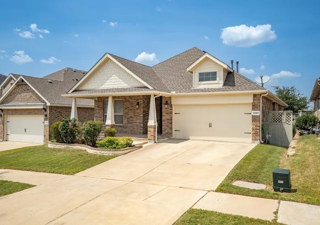 Photo 2 of Single family home for sale at 2304 Mockingbird Ct, Justin, TX 76247 | MLS# 21328925 | Listing updated on 2026-09-10