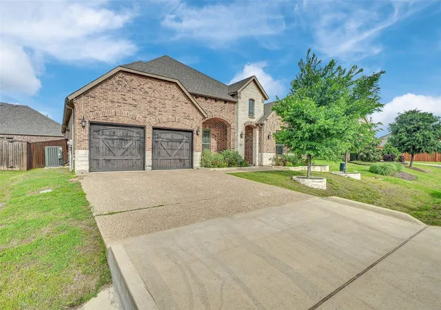 Photo 1 of Sale Pending at 1816 Doves Landing Ln, Wylie, TX 75098 | MLS# 21329002 | Listing updated on 2026-08-02