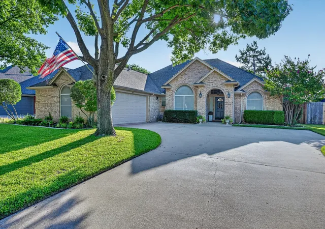 Photo 1 of Single family home for sale at 7312 Cottonwood Ct, North Richland Hills, TX 76182 | MLS# 21324187 | Listing updated on 2026-10-04