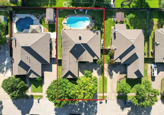 Photo 3 of Single family home for sale at 7312 Cottonwood Ct, North Richland Hills, TX 76182 | MLS# 21324187 | Listing updated on 2026-10-04