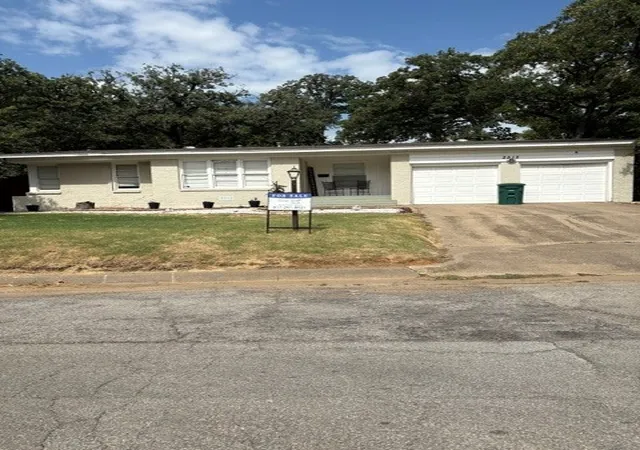 Photo 1 of Single family home for sale at 2512 Malcolm St, Fort Worth, TX 76112 | MLS# 21329013 | Listing updated on 2026-09-10