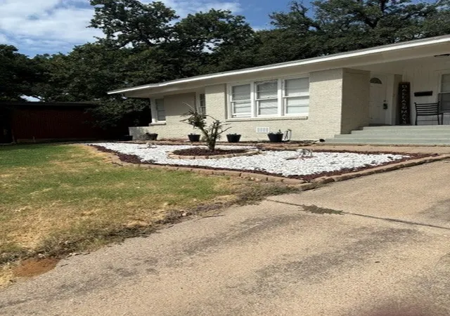 Photo 3 of Single family home for sale at 2512 Malcolm St, Fort Worth, TX 76112 | MLS# 21329013 | Listing updated on 2026-09-10