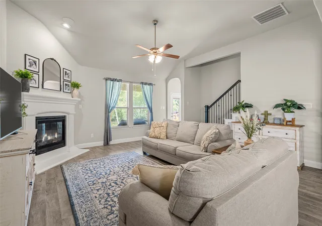 Photo 3 of Single family home for sale at 14856 Gladstone Dr, Aledo, TX 76008 | MLS# 21327323 | Listing updated on 2026-10-02