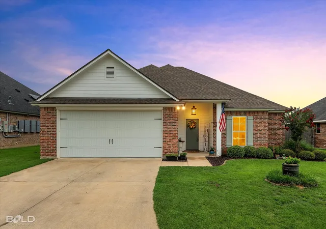 Photo 1 of Single family home for sale at 2054 Briar Holw, Shreveport, LA 71118 | MLS# 21329315 | Listing updated on 2026-09-11