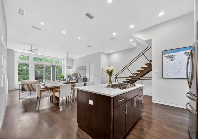 Listing Photo 5 - Condo for sale in building located at 4230 Travis St, Dallas, TX 75205 - Unit #4