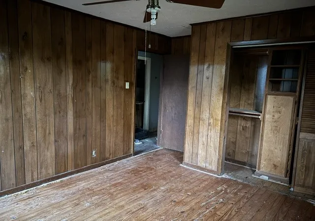 Photo 4 of Sale Pending at 659 Neomi Ave, Dallas, TX 75217 | MLS# 21329416 | Listing updated on 2026-08-02