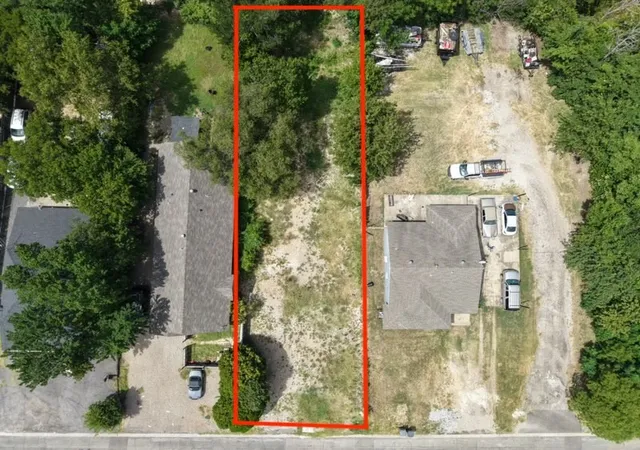 Photo 3 of Land for sale at 1629 Walmsley, Dallas, TX 75208 | MLS# 21329501 | Listing updated on 2026-08-02