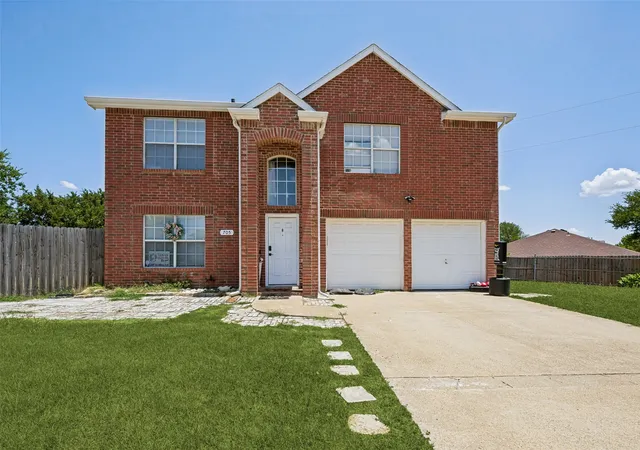 Photo 1 of Single family home for sale at 705 Bluebonnet Dr, Cedar Hill, TX 75104 | MLS# 21329601 | Listing updated on 2026-10-05