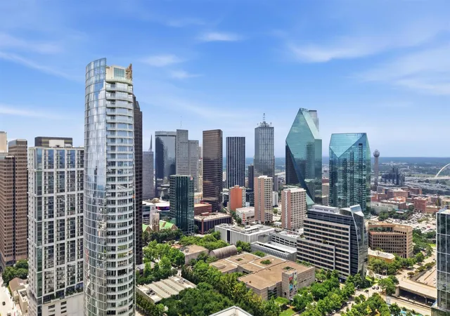 Photo 2 of Condo for sale at 1918 Olive St #704, Dallas, TX 75201 | MLS# 21326266 | Listing updated on 2026-09-14