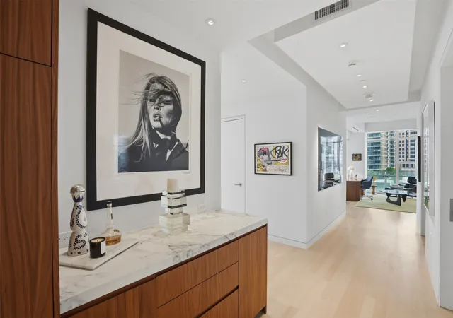 Photo 3 of Condo for sale at 1918 Olive St #704, Dallas, TX 75201 | MLS# 21326266 | Listing updated on 2026-09-14