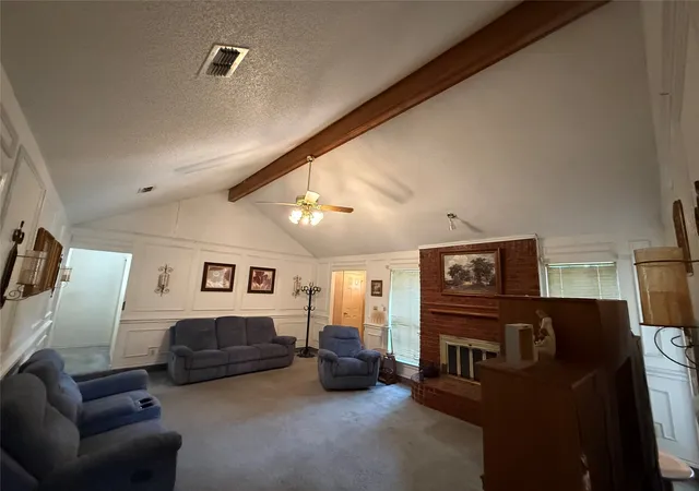 Photo 2 of Sale Pending at 2123 Turf Club Dr, Arlington, TX 76017 | MLS# 21329666 | Listing updated on 2026-07-28