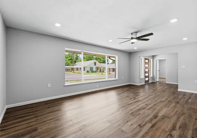 Photo 4 of Single family home for sale at 1170 W Frey St, Stephenville, TX 76401 | MLS# 21327459 | Listing updated on 2026-09-18