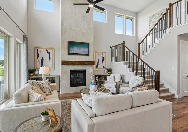 Photo 4 of Sale Pending at 9213 Wood Duck Dr, Justin, TX 76247 | MLS# 21328801 | Listing updated on 2026-09-14
