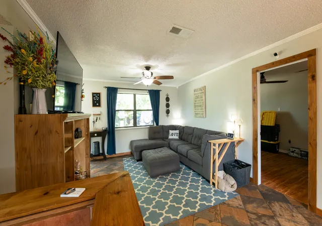 Photo 4 of Single family home for sale at 109 S Shaw St, Whitewright, TX 75491 | MLS# 21328653 | Listing updated on 2026-09-23