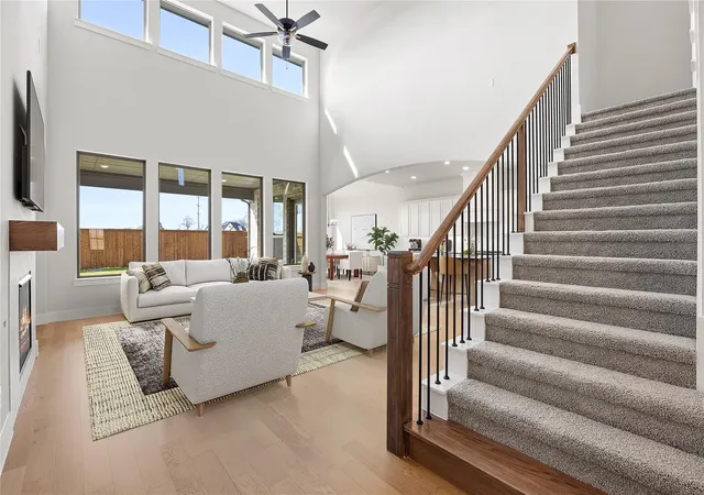 Photo 4 of Single family home for sale at 10020 Cresent Dr, Aubrey, TX 76227 | MLS# 21330017 | Listing updated on 2026-09-13