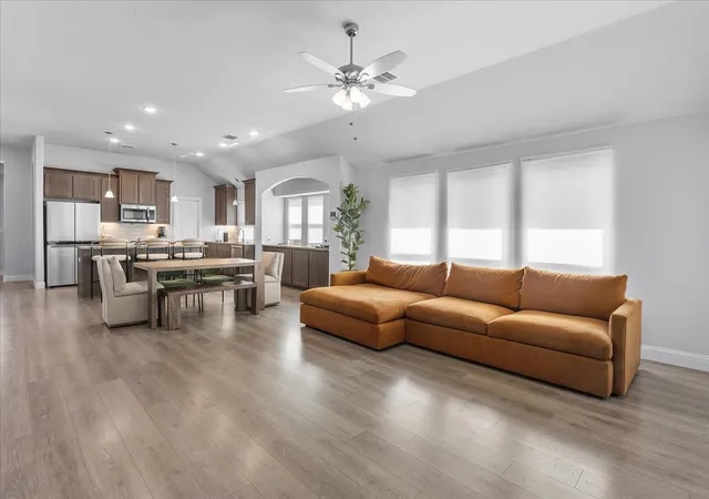 Photo 4 of Single family home for sale at 648 Sirius Ln, Waxahachie, TX 75165 | MLS# 21329811 | Listing updated on 2026-07-29