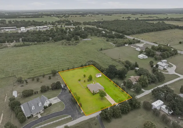 Photo 3 of Single family home for sale at 172 County Road 449, De Leon, TX 76444 | MLS# 21321787 | Listing updated on 2026-09-28