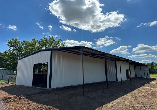 Photo 2 of Single family home for sale at 711 County Road 701, Cleburne, TX 76031 | MLS# 21329665 | Listing updated on 2026-09-09