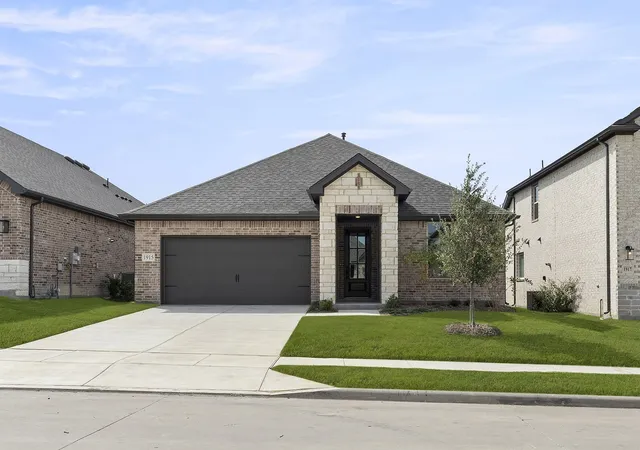 Photo 1 of Sale Pending at 9113 Harrisburg Dr, Crowley, TX 76036 | MLS# 21330033 | Listing updated on 2026-10-19