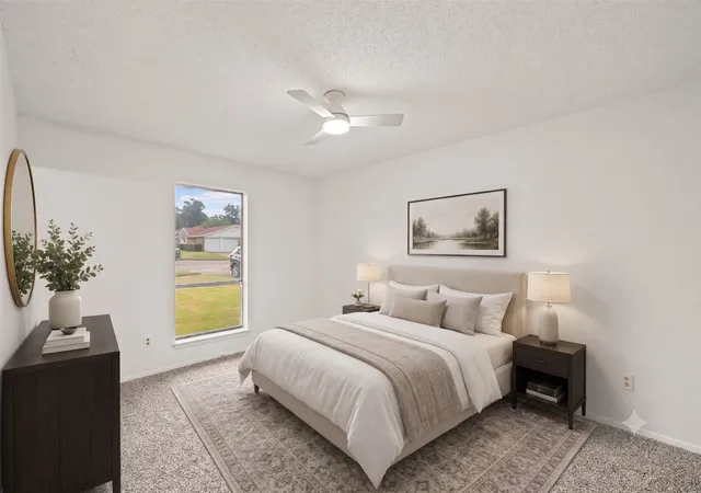 Photo 4 of Sale Pending at 1915 Westover Ct, Arlington, TX 76015 | MLS# 21330334 | Listing updated on 2026-09-11
