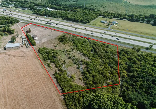 Photo 4 of Land for sale at 7110 S Interstate 45 Service Rd, Ennis, TX 75119 | MLS# 21330358 | Listing updated on 2026-07-30