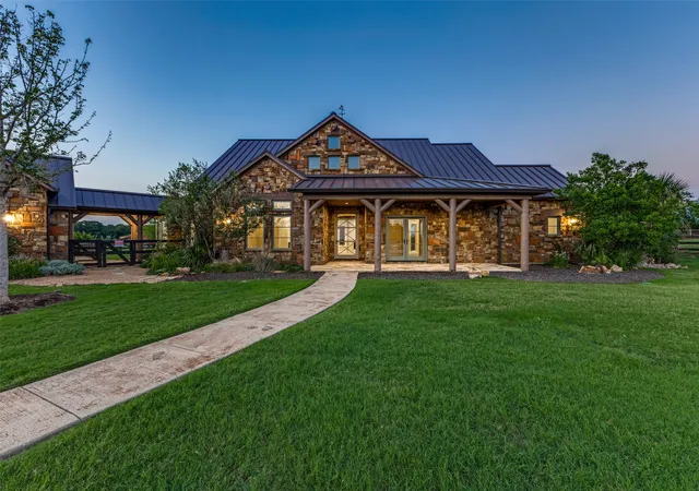 Photo 3 of Single family home for sale at 1023 Gene Perry Ct, Argyle, TX 76226 | MLS# 21308779 | Listing updated on 2026-09-13