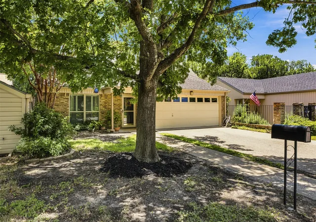 Photo 3 of Single family home for sale at 3411 Brannon Dr, Waco, TX 76710 | MLS# 21330467 | Listing updated on 2026-09-12