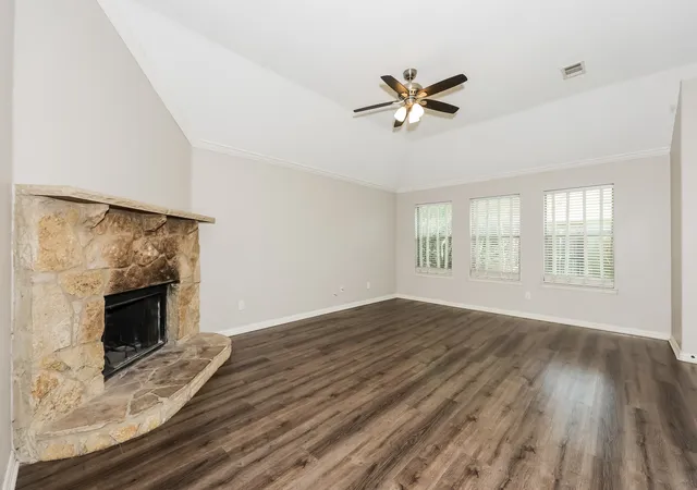 Photo 3 of Single family home for sale at 207 Rawhide St, Waxahachie, TX 75165 | MLS# 21329586 | Listing updated on 2026-09-11