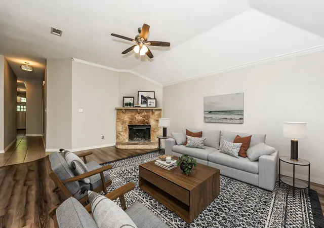 Photo 3 of Single family home for sale at 207 Rawhide St, Waxahachie, TX 75165 | MLS# 21329586 | Listing updated on 2026-09-28